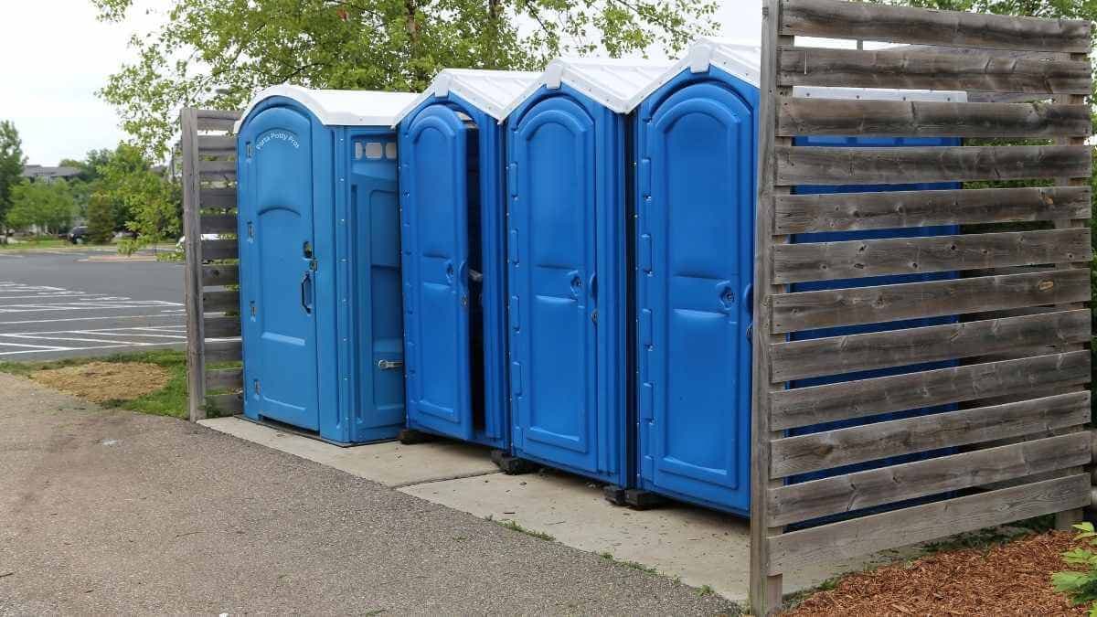 VIP Trailer Restrooms - Porta Potty Rental Pros - Porta Potty Rentals services in Grulla, TX